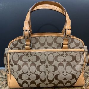 Coach handbag- tan